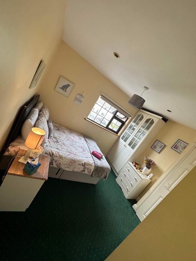 Edwards Cosy B&B Голуэй Экстерьер фото