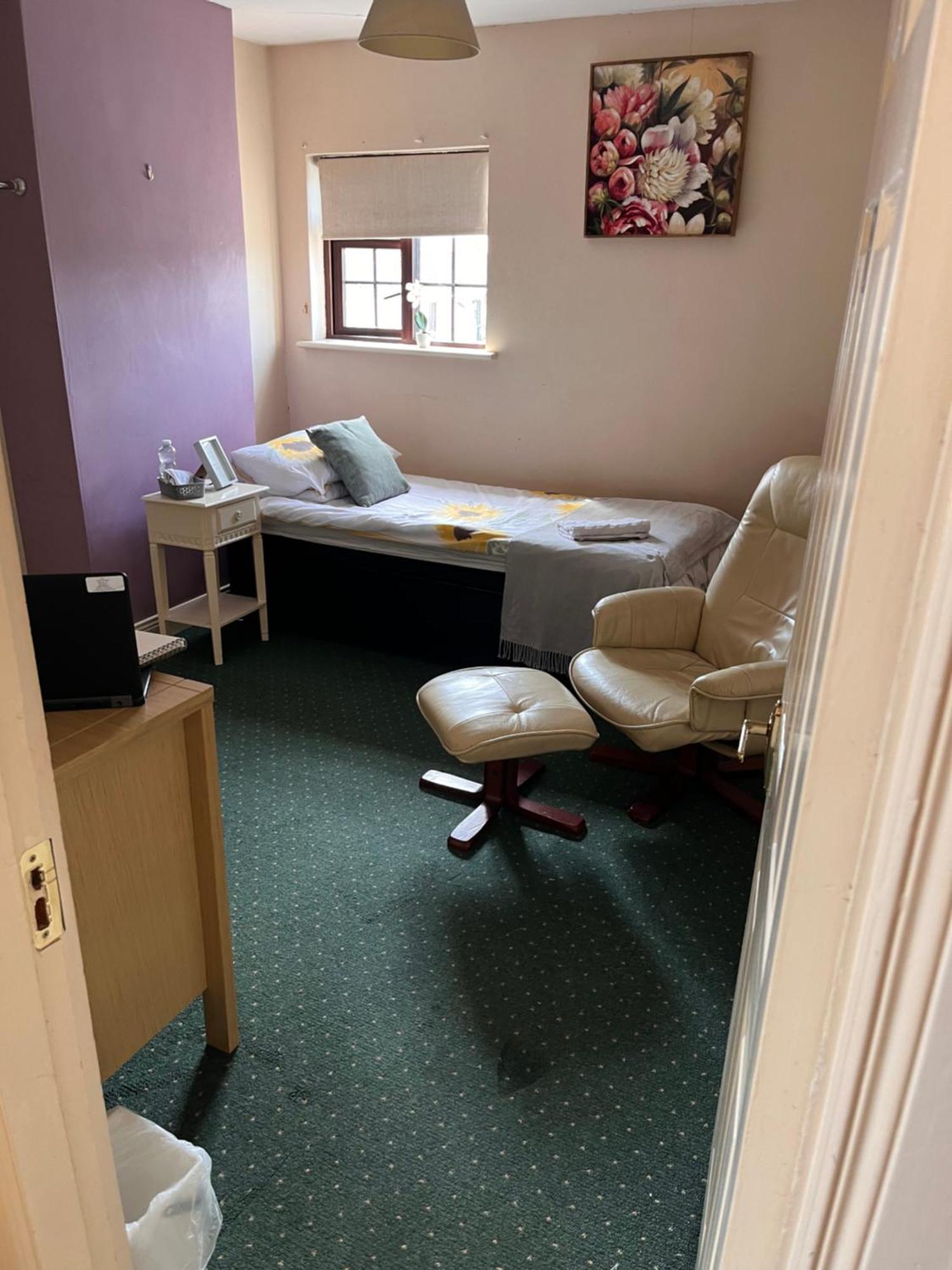 Edwards Cosy B&B Голуэй Экстерьер фото